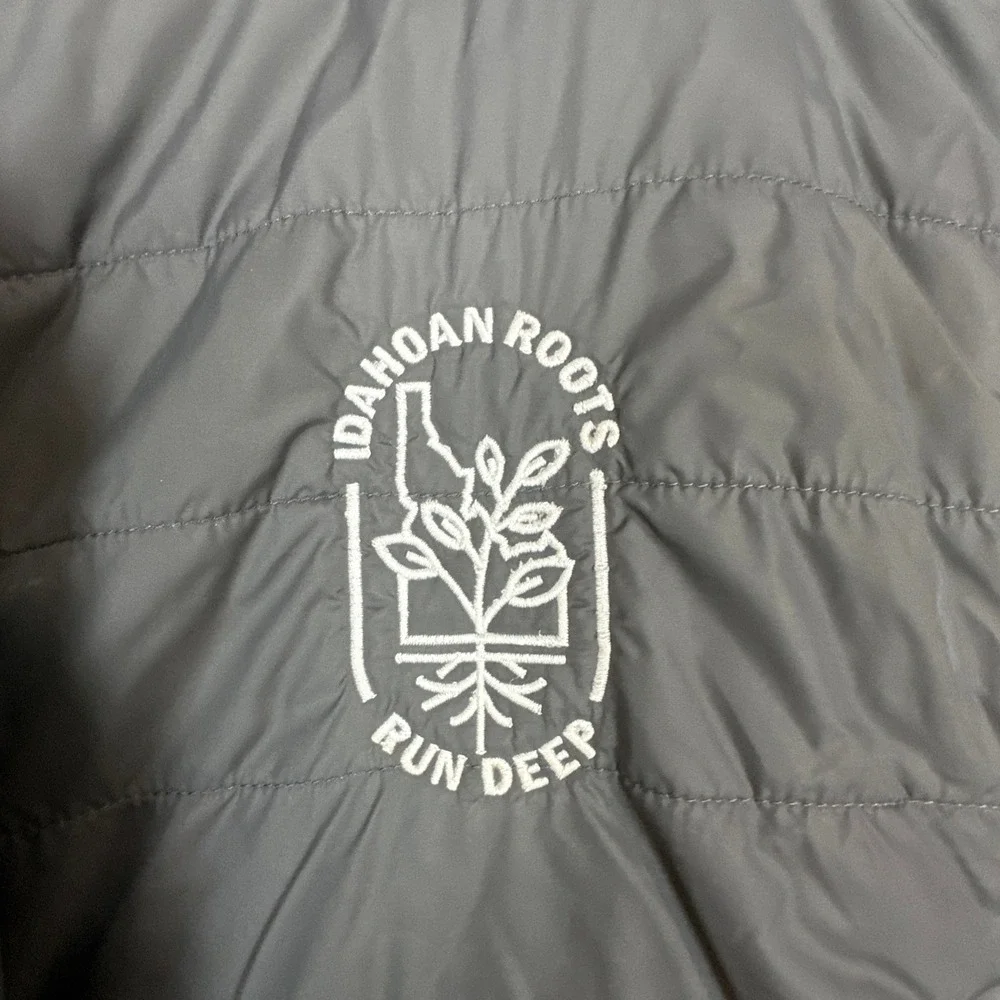 Carhartt Jacket Mens 2XL Gray Rain Defender OJ2208-M Relaxed Fit Idahoan Puffer